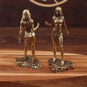 Figurine en laiton, modèle féminin, décoration de voiture, ornement en métal, style luxueux - Product Image 2