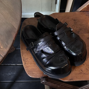 Men's Black Leather <b>Clog</b> Sandals, Retro Round Toe Buckle Strap Casual Mule Shoes - Product Image 2