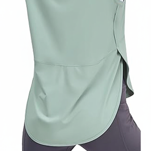 Débardeur actif décontracté et respirant pour femmes avec fente latérale pour des entraînements confortables et des vêtements de sport - Product Image 1