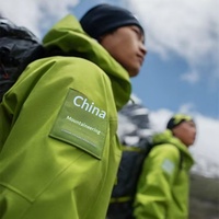 Veste d'extérieur imperméable coupe-vent en hardshell solide à capuche pour homme et femme, idéale pour l'alpinisme en Chine, modèle Montx-pro, quatre saisons
