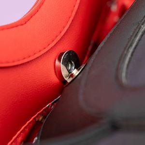 Grand fourre-tout en cuir luxueux avec marque personnalisée - Product Image 5