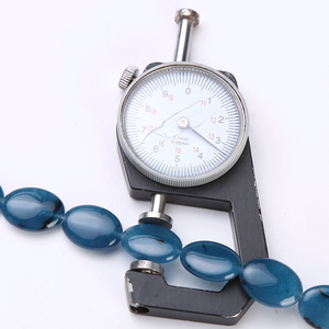 2454 Vente de perles de pierres précieuses naturelles, taille personnalisable, pierre de lune arc-en-ciel bleue, agate, minéral poli, minéral naturel, 3-8 mm de hauteur - Product Image 2