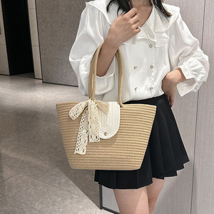 Bolso de hombro tejido tipo cubo, color blanco roto, color caqui, minimalista, para uso diario, verano 2023 - Product Image 3