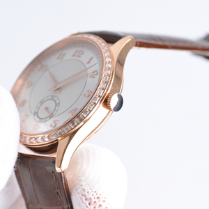 Montre-bracelet de luxe élégante et formelle avec lunette sertie de diamants, cadran argenté, or rose, idéale pour les cadeaux haut de gamme, les affaires et les soirées. - Product Image 4