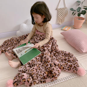 <span class=keywords><strong>Couverture</strong></span> pour bébé en fourrure de lapin véritable à imprimé léopard super douce et mignonne pour bébé, style nordique, printemps-hiver, <span class=keywords><strong>rose</strong></span>, pompons - Product Image 2