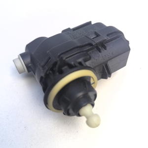 Moteur de réglage de niveau de phare OE YL00156880 90005925 compatible avec C-Elysee C3 III <span class=keywords><strong>Ds3</strong></span> 2008 3008 II 301 5008 II 508 II - Product Image 1
