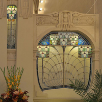 Mosaïque de verre décorative, vitrail de plafond avec éclairage LED intégré, avec fenêtre en vitrail assortie et décoration murale, restaurant