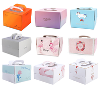 Vente en gros Boîte à gâteau en carton personnalisée 12.5 "* 12.5" * 7 "avec fenêtre transparente Emballage de gâteau Bento de boulangerie personnalisé pour usage alimentaire