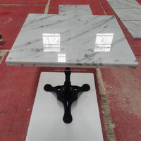 Ensemble de meubles de café modernes, table basse carrée avec plateau en marbre et base en fonte