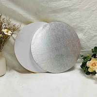 En gros 50pcs 12 Pouces Gâteau Rond Tambour Blanc Carton Ondulé avec Gaufrage et Estampage Gâteau Étanche Papier Tambours