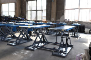 Wolange YD322 bersertifikat CE silinder ganda hidrolik 3.5T gunting angkat tengah mobil dapat bergerak dengan garansi 18 bulan - Product Image 5