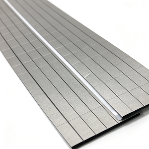 Tela Conductora con Corte Diagonal sobre Almohadilla de Espuma para Blindaje EMI en Articulaciones de Exoesqueletos Vestibles con Adhesivo - Product Image 3