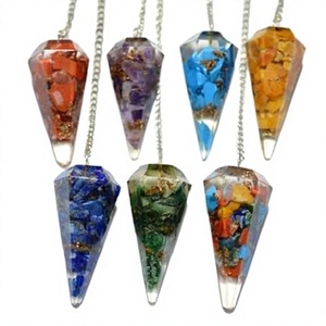 Pendentif pendule Reiki 7 chakras en agate naturelle faite à la main, cristal sculpté, orgone, radiesthésie, artisanat en pierres semi-précieuses, Gujarat - Product Image 1
