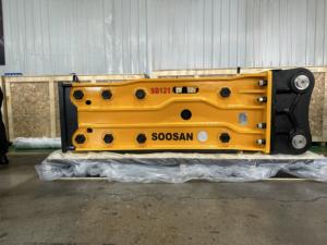 Para SOOSAN SB121 Martillo hidráulico de Parte superior abierta Nueva condición con motor central y componentes del motor - Product Image 2