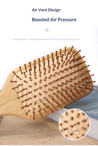 Brosse à barbe écologique avec manche en bois et poils doux pour un nettoyage et un soin délicats de la barbe. - Product Image 4