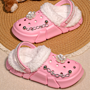 Sepatu Clogs Musim Dingin Berlapis Bulu dengan Rantai Dekoratif Bunga-Bahan EVA Anti-selip Berlapis Katun Nyaman Hangat Tali yang Dapat Disesuaikan untuk Anak Perempuan - Product Image 3