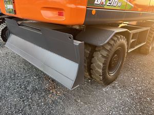 Excavatrice sur pneus d'occasion Doosan DX210W-9C, 21 tonnes, diesel, hydraulique, pour travaux de construction, également compatible avec les modèles DX150W-9 et DH210W-9 - Product Image 4