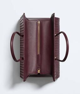 Bottega BV Barbara Clutch Open with Streamlined Silhouette Made Intrecciato Craft Supple Nappa Leather Veneta Luxury - Product Image 5