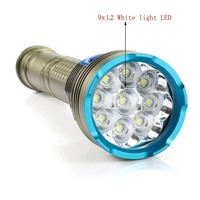 Lampe de plongée puissante à 9 LED, étanche jusqu'à 50 m sous l'eau, lampe de plongée tactique 26650, lampe de plongée en apnée, lampe de pêche sous-marine