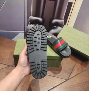 Ciabatte da <span class=keywords><strong>Uomo</strong></span> e Donna di Lusso 2026, <span class=keywords><strong>Sandali</strong></span> di Design Impermeabili Personalizzati in Plastica - Product Image 6