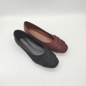 2024 scarpe da donna nuove scarpe da donna <span class=keywords><strong>eleganti</strong></span> da donna in pelle scamosciata <span class=keywords><strong>morbide</strong></span> <span class=keywords><strong>e</strong></span> casual da balletto scarpe basse da donna ballerina scarpe da bambola singole - Product Image 3