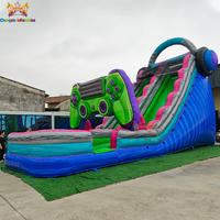 Toboggan aquatique gonflable en PVC à double canal sur le thème des manettes de jeu pour enfants et adultes, idéal pour l'école, le commerce et les jardins