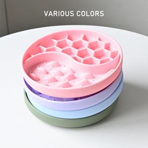 Tazón de silicona para perros con función de lamer, comedero lento, almohadilla de lamer para mascotas, tazón de lamer para perros de grado alimenticio - Product Image 6