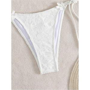 ชุดบิกินี่ลูกไม้ลายดอกไม้สำหรับผู้หญิง แบบผูกคอ ทรงสามเหลี่ยม ผูกเชือกด้านข้าง ชุดว่ายน้ำสองชิ้น ชุดชายหาด ชุดอาบน้ำฤดูร้อน - Product Image 4