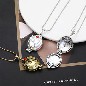 Collar con Medallón de Aleación y Diamantes de Imitación de <span class=keywords><strong>Elena</strong></span> <span class=keywords><strong>Gilbert</strong></span> de The Vampire Diaries, un Regalo de Moda para Mujeres y Niñas - Product Image 3