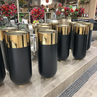 Vase décoratif de luxe moderne en acier inoxydable doré fait main pour mariage, pot de fleurs de jardin