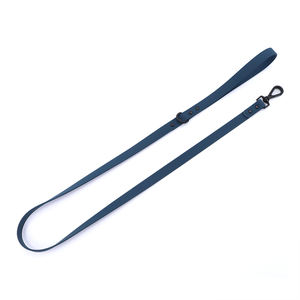 Collier de <span class=keywords><strong>chien</strong></span> Airtag réglable rembourré robuste en PVC avec support Airtag étui étanche collier pour animaux de compagnie pour chiens miniatures/petits/moyens - Product Image 3