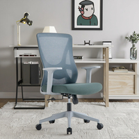 Chaise de bureau exécutive ergonomique moderne et confortable avec repose-pieds entièrement en maille, appui-tête réglable, base en acier et siège pivotant