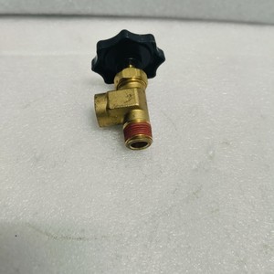 Vanne d'arrêt du filtre à eau Hyundai 3893903 pour pièces de moteur d'excavatrice modèle 455-7 - Product Image 3