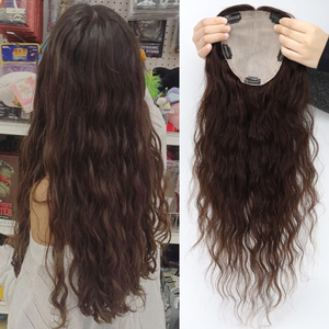 ท็อปเปอร์ผมแท้แบบคลิปติด ฐานไหม ลอนคลาย สีน้ำตาลกลาง 24 นิ้ว ผมแท้ยุโรปแบบเวอร์จิ้น ขนาด 15x16 ซม. - Product Image 1