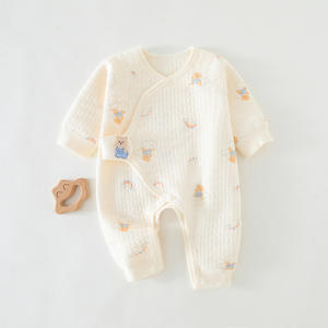 Traje de punto de una pieza para bebé de Otoño Invierno, mameluco fino de capa de aire de algodón con costuras sin hueso y estilo bonito para usar al aire libre - Product Image 4