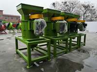 Machine de broyage du fumier de vache YSX-1-2 tonnes par heure, désintégrateur vertical dans la ligne de production d'engrais organique