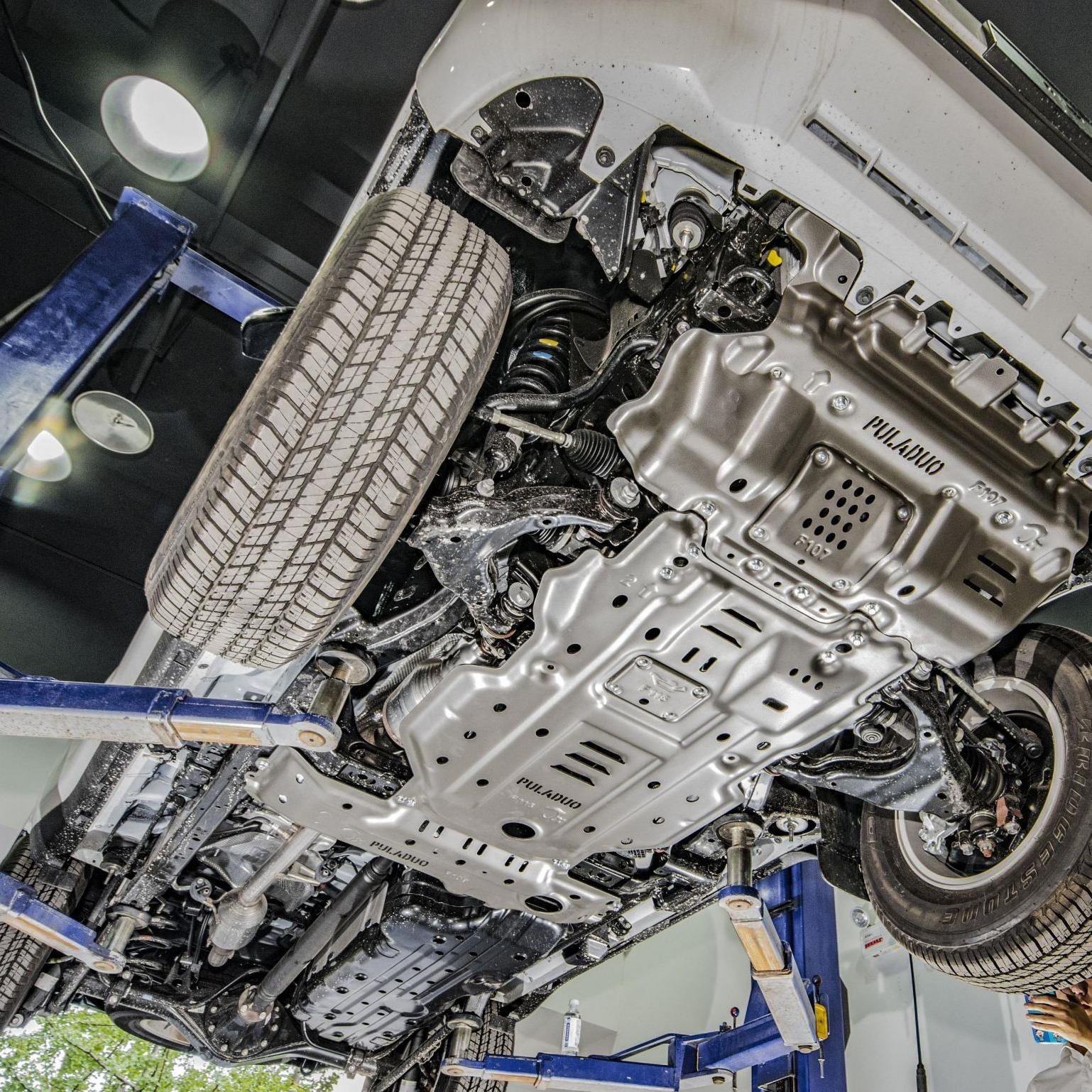 デリカD5 前期　TGS Carbon Skid Protector HL4 デリカD5 前期 TGS Carbon Skid Protector HL4 - メルカリ