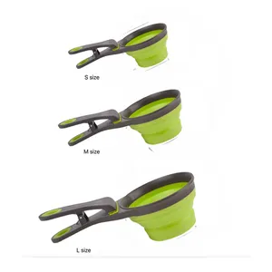 High Quality Travel Collapsible Pet Food Scoop Dog Measuring Cup for Outdoor Easy Cleaning Silicone Pet Product