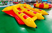 Bateau gonflable innovateur de poisson volant de trois tubes en forme de banane remorqué bateau de banane gonflable de sports nautiques