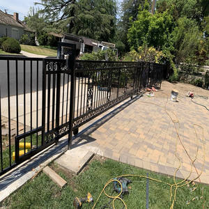 แผงรั้วเหล็กดัดเหล็กชุบสังกะสีป้องกันสนิมแผงรั้วเหล็กสีดำสำหรับสวน6ftx8ft ตามสั่ง - Product Image 3