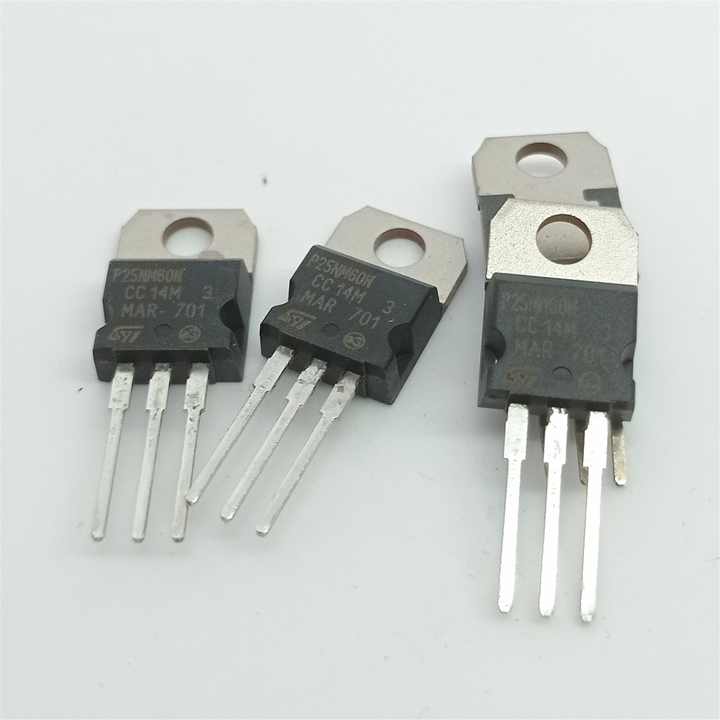 Produktbild von 10 Stück B3U-1000P-B Taster (Tactile Switch) Von Omron – Mit Boss, Ohne Erdung, Top Actuated, Für Leiterplattenmontage
