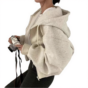 เสื้อฮู้ดผู้หญิงแบบกอธิค สไตล์ลำลอง ผ้าฟลีซเป็นมิตรกับสิ่งแวดล้อม กันน้ำ ซับในกันยับ มีกระเป๋าหน้า เหมาะสำหรับฤดูหนาวและฤดูใบไม้ผลิ - Product Image 4