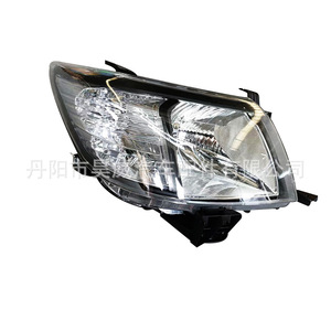 Kit de Reequipamiento de Faros Delanteros para Hilux Vigo 12, Fuente de Luz LED, Alimentación de Corriente Alterna, Ángulo de Haz de 120 Grados - Product Image 1