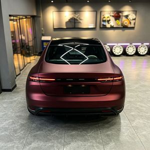 Pellicola Vinilica Opaca PET Rosso Romani per Wrapping Auto, Adesivo per Carrozzeria, Protezione Vernice Anti-Graffio, Autoriparante, Resistente ai Raggi UV - Product Image 6