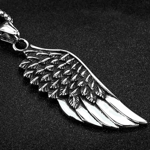 Colgantes de Joyería Personalizados de Acero Inoxidable Únicos, Colgante de Pluma Individual, Ángel Guardián, Mitología Gótica para Hombre - Product Image 4