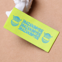 Étiquette tissée en tissu écologique avec logo de marque personnalisé, pliée au centre, découpée au laser, pour vêtements et chemises