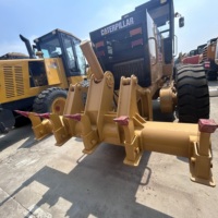 Niveleuse Caterpillar 140H d'occasion, 185 CV, lame de 12 pieds, ripper arrière, modèle 2024, 14700 kg, pour travaux routiers et maintenance, en bon état