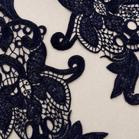 Dentelle florale soluble dans l'eau, logo brodé personnalisé en usine, appliques en dentelle noire pour robes de mariée