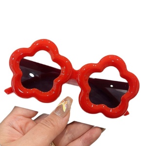 Lunettes de <span class=keywords><strong>soleil</strong></span> UV400 à monture complète pour enfants et femmes, motif floral 3D, mignonnes, pour fêtes d'anniversaire, tendance, couleur bonbon, dessin animé - Product Image 4