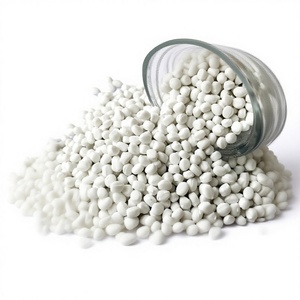 Masterbatch de remplissage 3 x 3 CaCO3 PE PP pour le moulage par soufflage et l'injection, blancheur et luminosité pour sacs de courses - Product Image 1